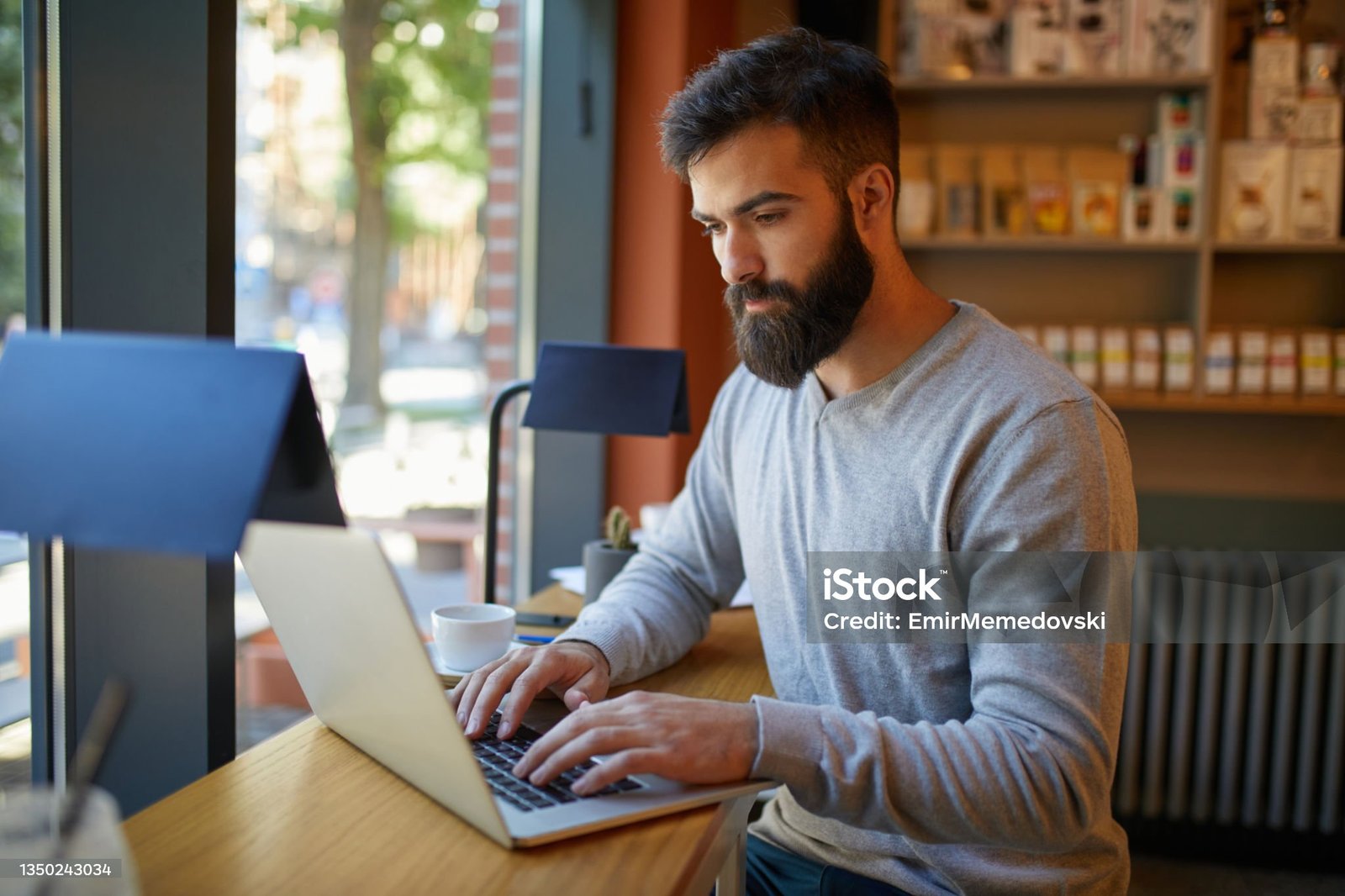 Shared Workspace Upper Slider Image 3
